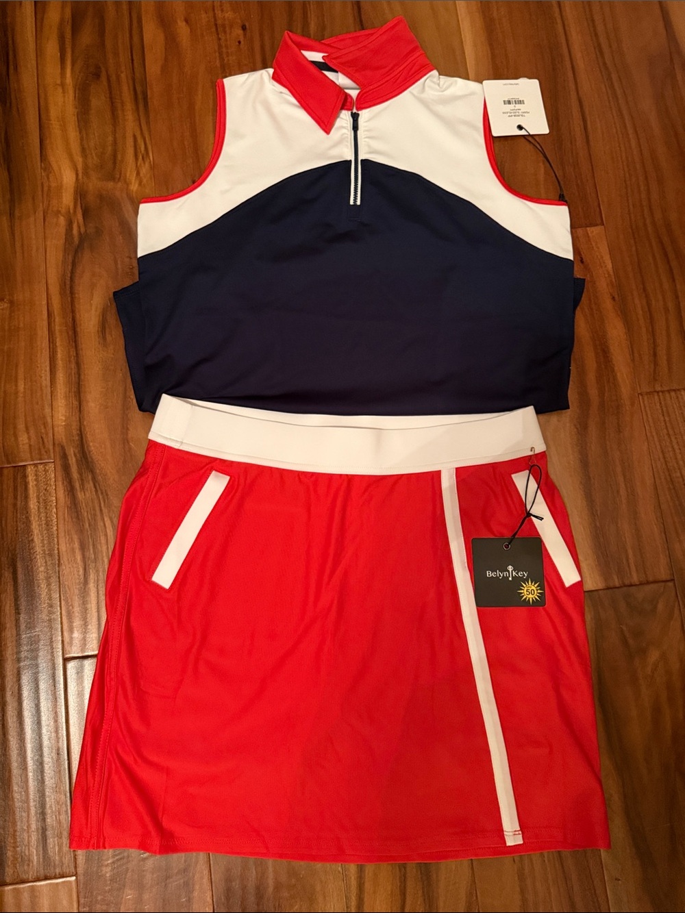 Belyn Key Red White Navy Sleeveless Golf or Tennis Set Size Small